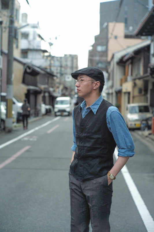 SAGAN VEST BLACK LINEN