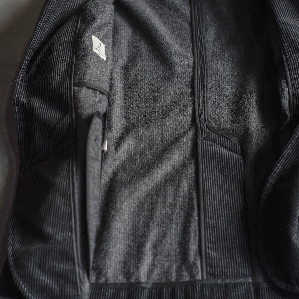 HOBEREAU - MAINE CORDUROY - BLACK × GREY