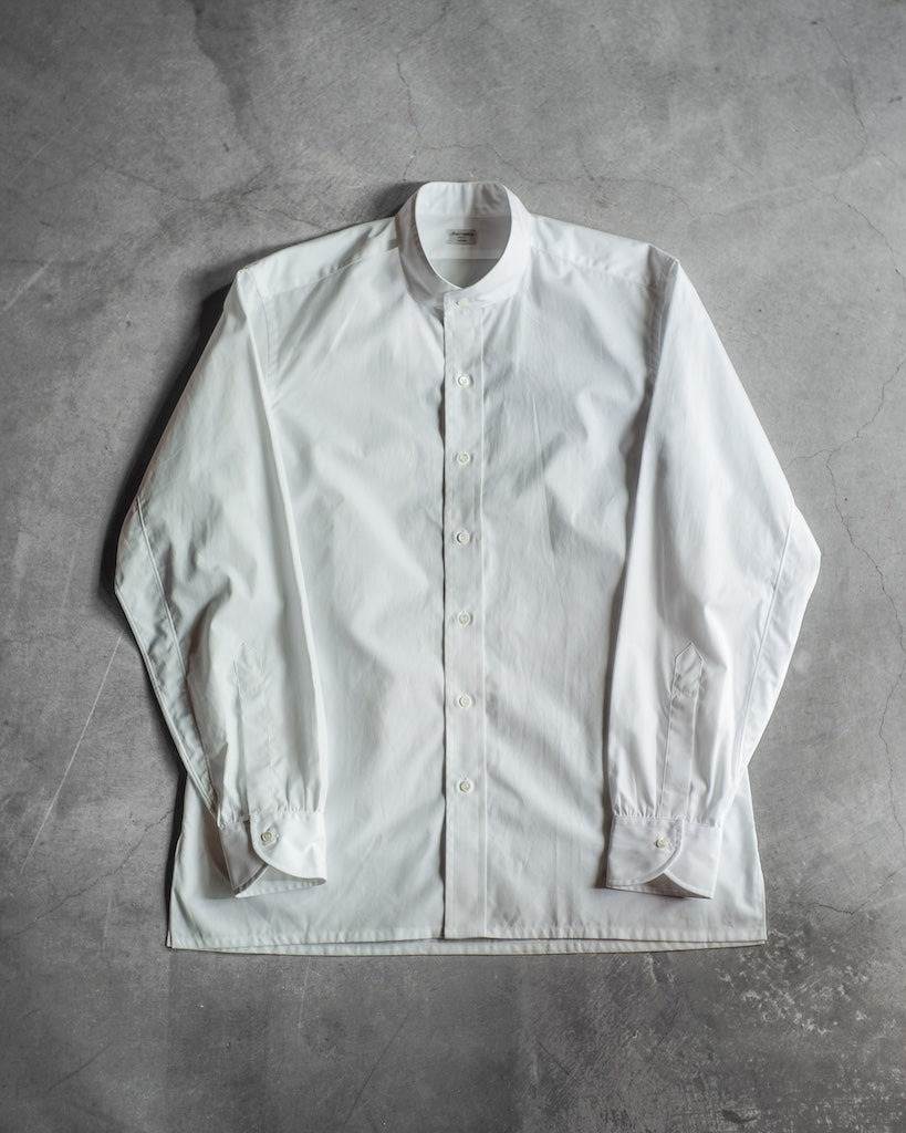 BAND COLLAR SHIRT - COTTON POPLIN - WHITE & BLUE