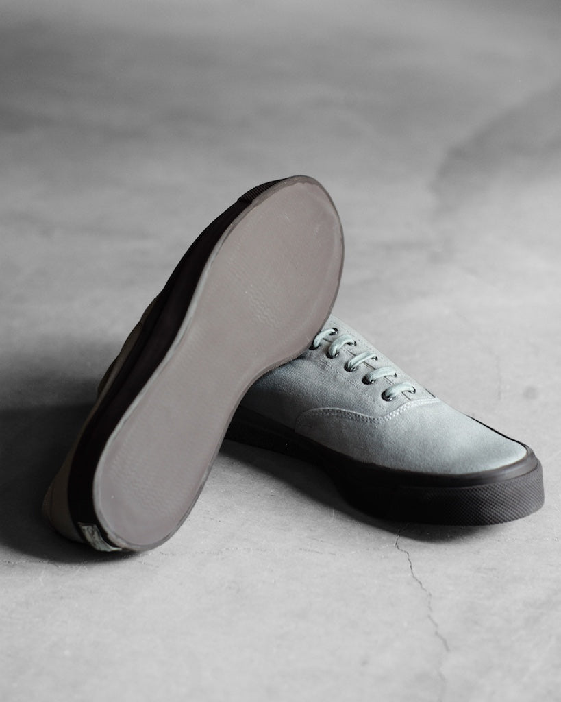 WAKOUWA LOW CUT SAPPORO LIMITED - SWIM GREY CANVAS - BROWN SOLE