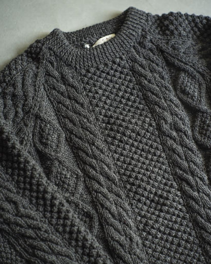 ATHENA DESGIN for ANATOMICA - ARAN CREW NECK SWEATER - WHITE & GREY