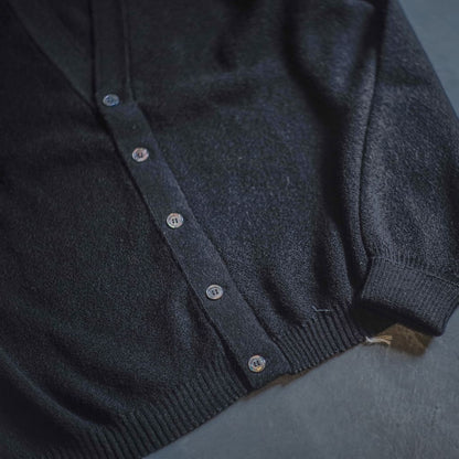 FANNI LEMMERMAYER V NECK CARDIGUN - 1PLY ALPACA - BLACK