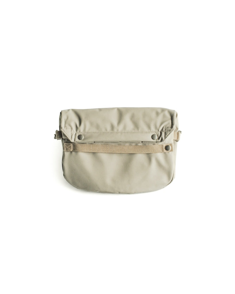 SMALL SHOULDER BAG - VINTAGE GORE-TEX - SAND – ANATOMICA KYOTO