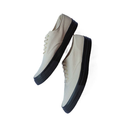 WAKOUWA LOW CUT - NATURAL CANVAS - BLACK SOLE