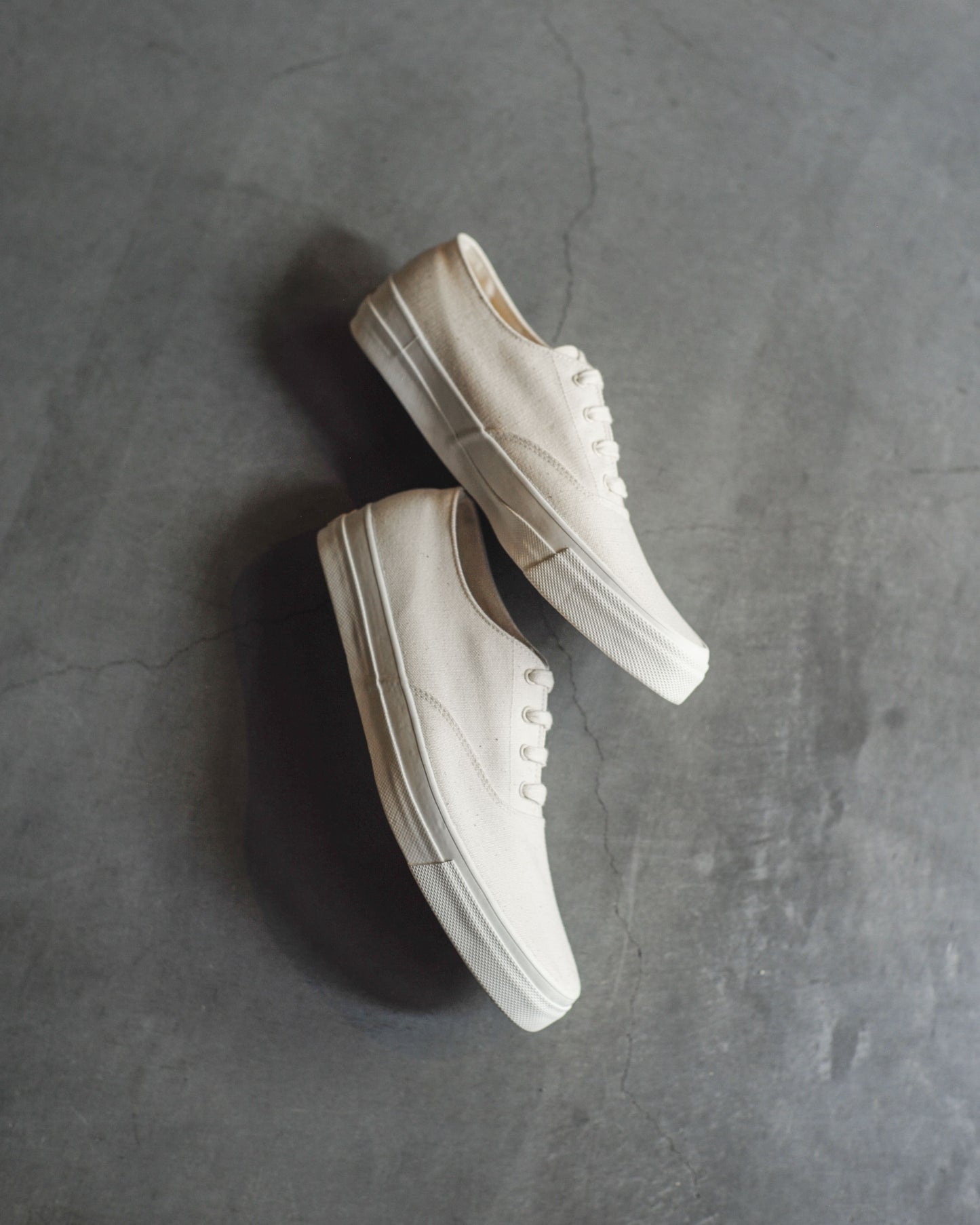 WAKOUWA LOW CUT - NATURAL CANVAS - WHITE SOLE
