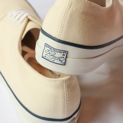 WAKOUWA LOW CUT - WHITE CANVAS - WHITE SOLE